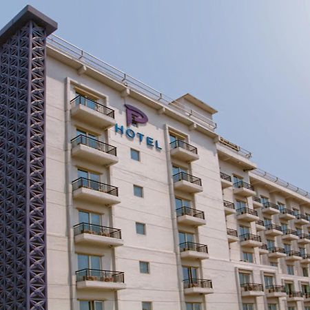 P Hotel Джакарта Экстерьер фото