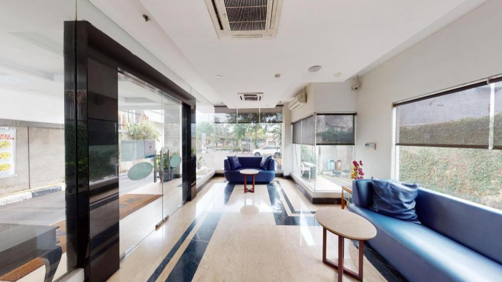 P Hotel Джакарта Экстерьер фото